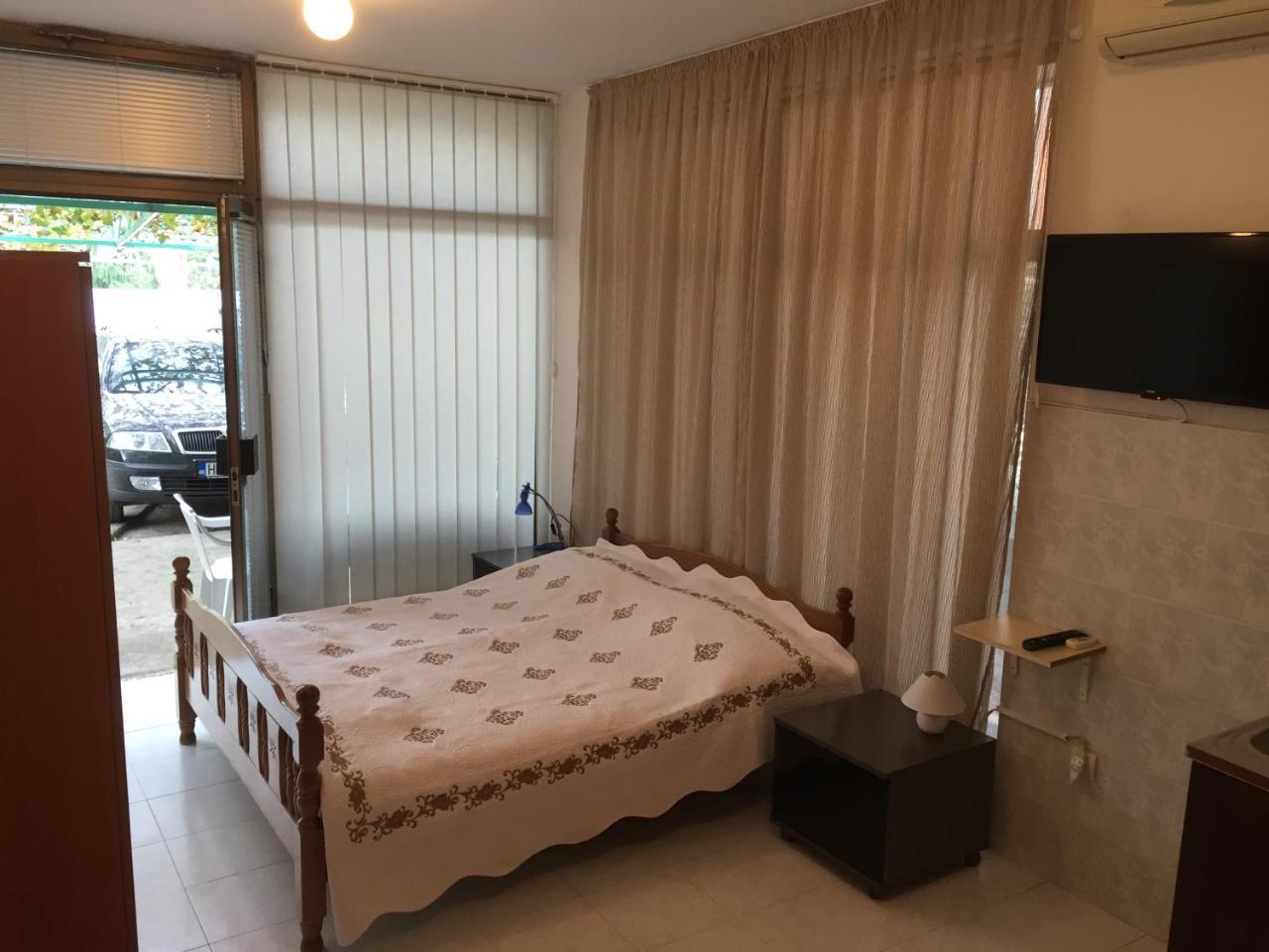 Studio Max Bijela Dış mekan fotoğraf